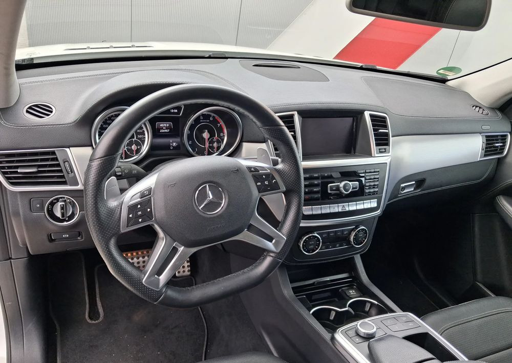 Mercedes-Benz ML 63 AMG 4Matic AMG SPEEDSHIFT 7G-TRONIC - SUV/ Fuoristrada: foto 3 Mercedes-Benz ML 63 AMG 4Matic AMG SPEEDSHIFT 7G-TRONIC - SUV/ Fuoristrada: foto 3