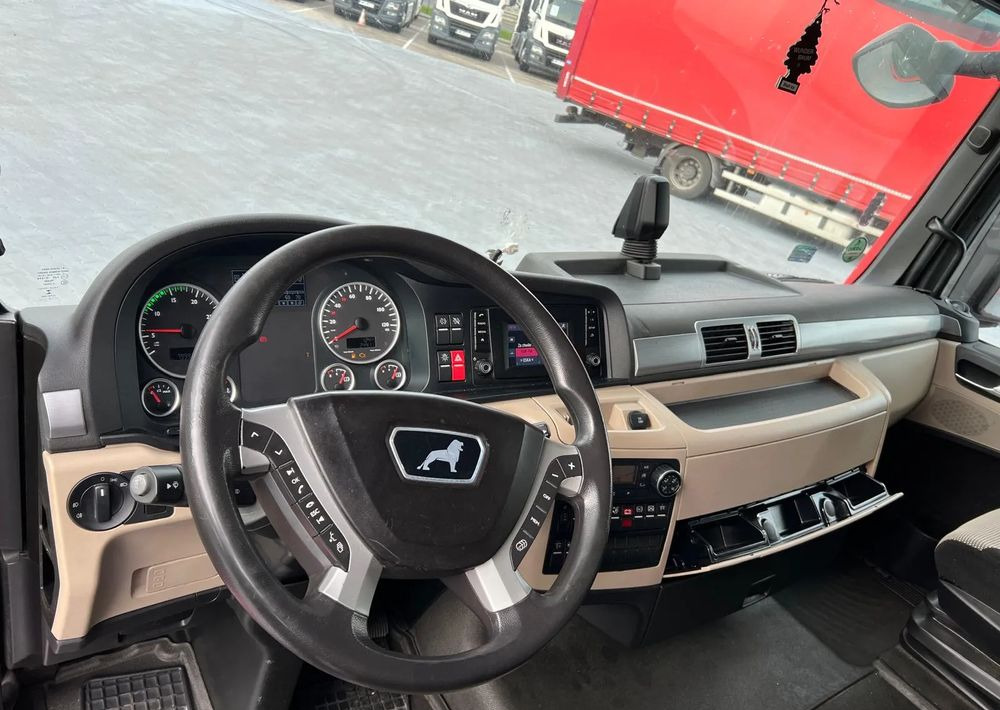 MAN TGX 18.420 XLX LOW DECK - Trattore stradale: foto 5 MAN TGX 18.420 XLX LOW DECK - Trattore stradale: foto 5