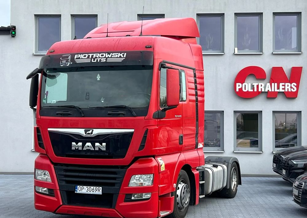 MAN TGX 18.420 XLX LOW DECK - Trattore stradale: foto 1 MAN TGX 18.420 XLX LOW DECK - Trattore stradale: foto 1