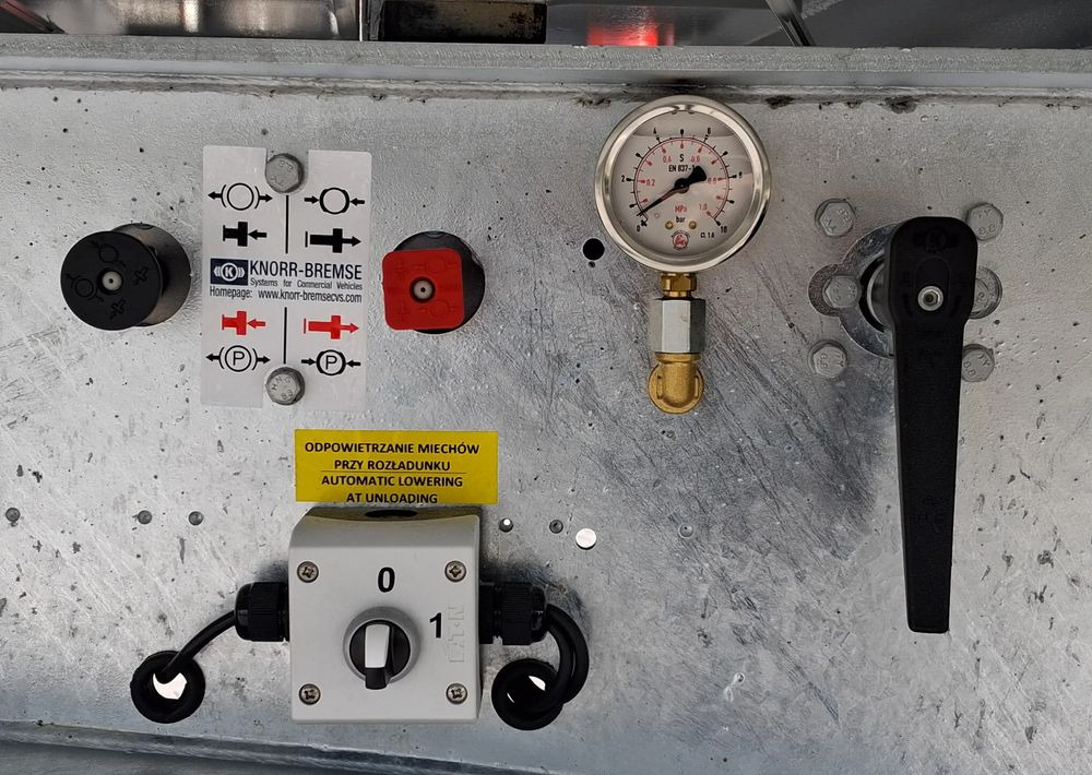 Leasing di  Zaslaw Aluminiowa skrzynia 28-33m3 Zaslaw Aluminiowa skrzynia 28-33m3: foto 6