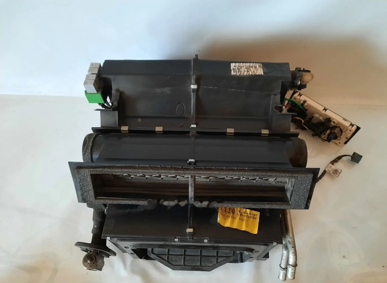 Bosch NAGRZEWNICA DAF XF 105 DAF XF105 truck - Cabina e interni per Camion: foto 2 Bosch NAGRZEWNICA DAF XF 105 DAF XF105 truck - Cabina e interni per Camion: foto 2