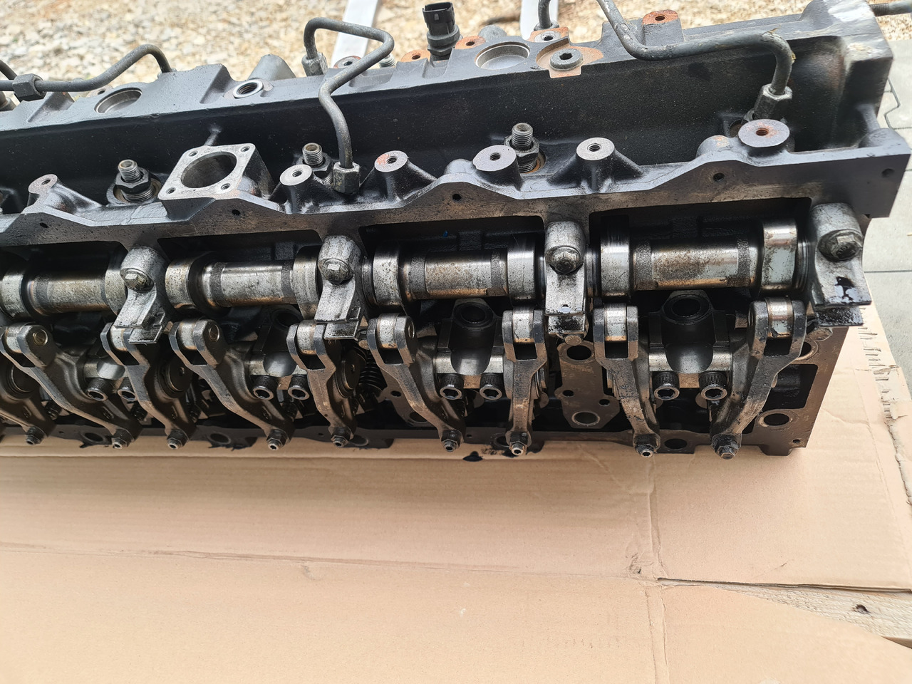 MAN TGX TGA / CYLINDER HEAD / D20 ENGINE / EURO 3 4 5 / WORLDWIDE DELIVERY - Testa cilindri: foto 4 MAN TGX TGA / CYLINDER HEAD / D20 ENGINE / EURO 3 4 5 / WORLDWIDE DELIVERY - Testa cilindri: foto 4