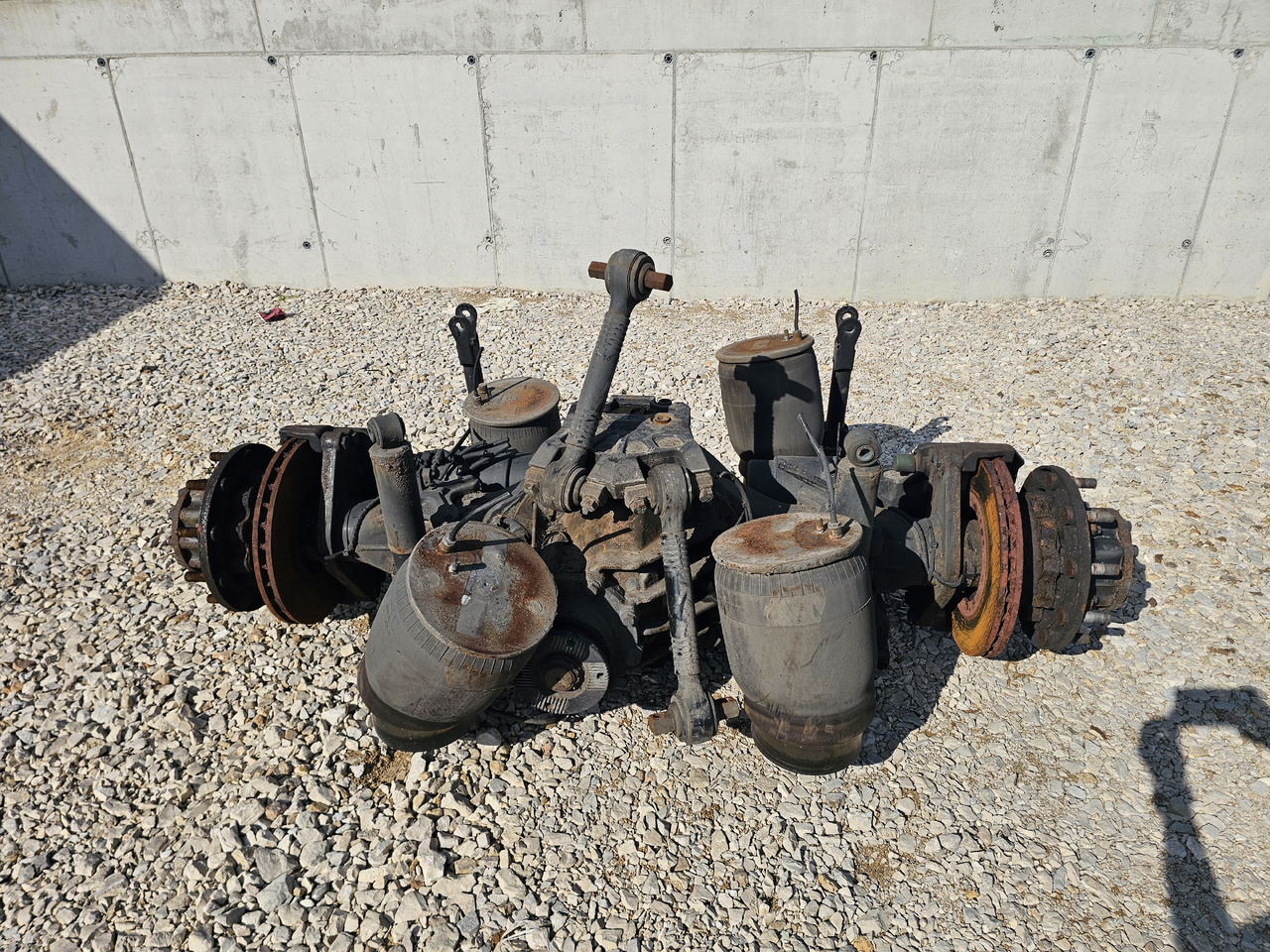 MAN TGX TGS EURO 6 / COMPLETE AXLE / HY-1350 / 38:15 - Asse posteriore: foto 2 MAN TGX TGS EURO 6 / COMPLETE AXLE / HY-1350 / 38:15 - Asse posteriore: foto 2