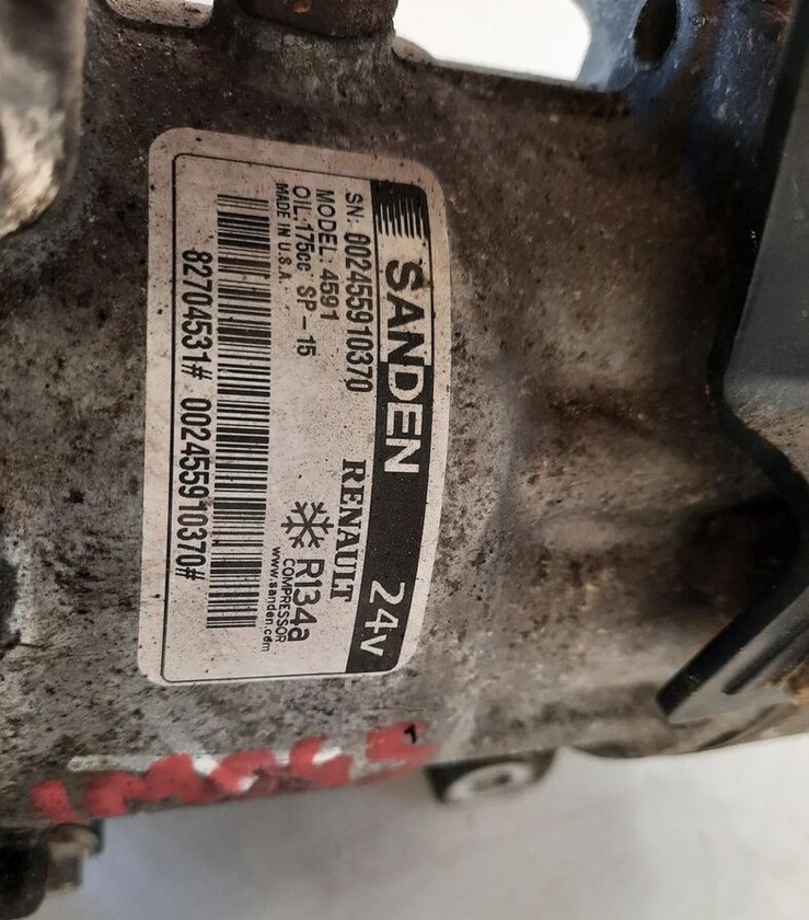 Renault RANGE T truck - Compressore A/C per Camion: foto 4 Renault RANGE T truck - Compressore A/C per Camion: foto 4