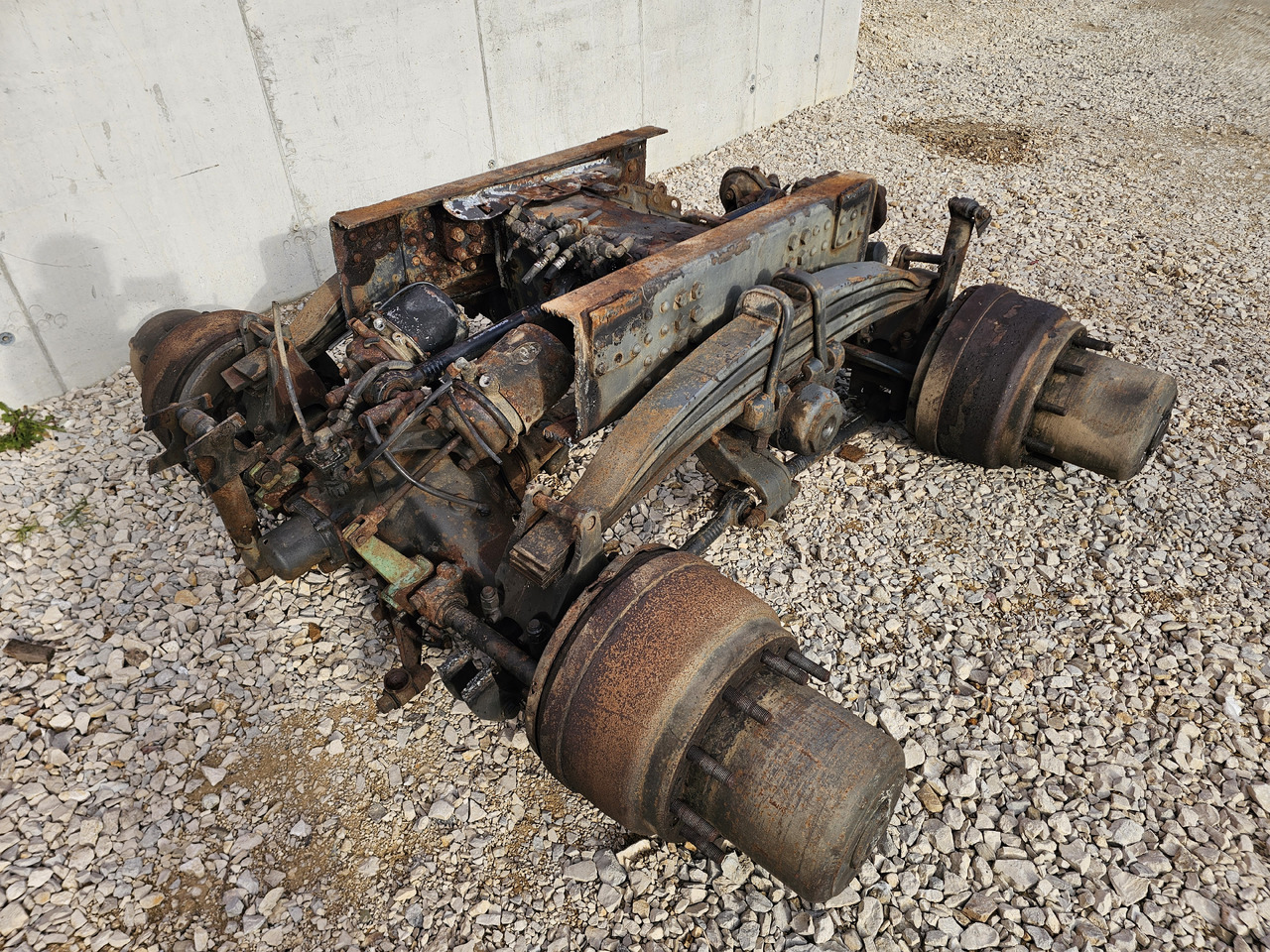 SCANIA COMPLETE REAR AXLES SET / RBP735 / RATIO= 3,93 / 6x4 6x6 8x4 8x6 - Asse posteriore: foto 4 SCANIA COMPLETE REAR AXLES SET / RBP735 / RATIO= 3,93 / 6x4 6x6 8x4 8x6 - Asse posteriore: foto 4
