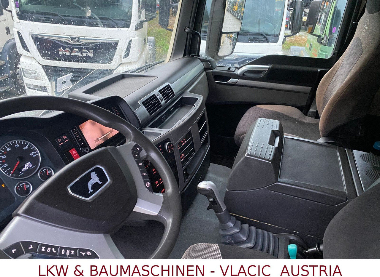 MAN 33.500 6x6 MIT KRAN PENZ - Camion trasporto legname, Camion con gru: foto 5 MAN 33.500 6x6 MIT KRAN PENZ - Camion trasporto legname, Camion con gru: foto 5