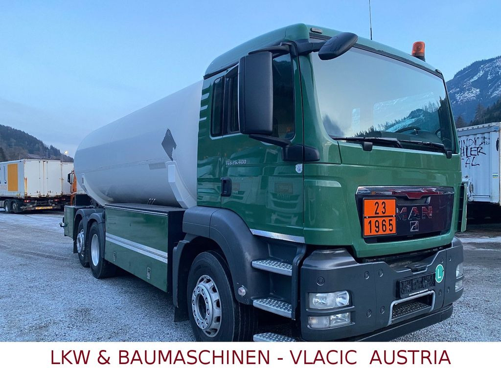 MAN TGS 26.400 Gastankwagen mit Pumpe und Wage22000L MAN TGS 26.400 Gastankwagen mit Pumpe und Wage22000L - Camion cisterna: foto 2 MAN TGS 26.400 Gastankwagen mit Pumpe und Wage22000L MAN TGS 26.400 Gastankwagen mit Pumpe und Wage22000L - Camion cisterna: foto 2