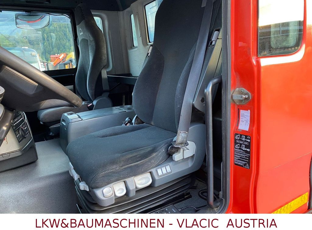 MAN TGS Holztransporter mit Kran Palfinger MAN TGS 33.480 6x6Holztransporter mit Kran Palfinger - Camion trasporto legname, Camion con gru: foto 4 MAN TGS Holztransporter mit Kran Palfinger MAN TGS 33.480 6x6Holztransporter mit Kran Palfinger - Camion trasporto legname, Camion con gru: foto 4