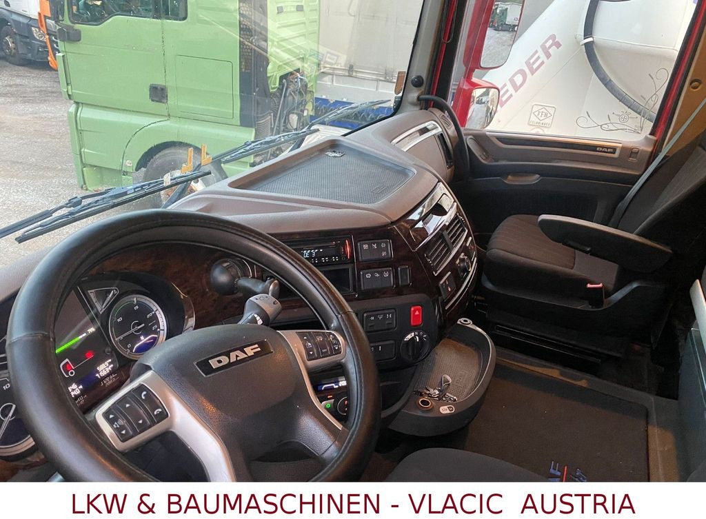 DAF XF480 / Retarder / SC /Nebenanrieb (Kipphydrlk.) DAF XF480 / Retarder / SC /Nebenanrieb (Kipphydrlk.) - Trattore stradale: foto 5 DAF XF480 / Retarder / SC /Nebenanrieb (Kipphydrlk.) DAF XF480 / Retarder / SC /Nebenanrieb (Kipphydrlk.) - Trattore stradale: foto 5