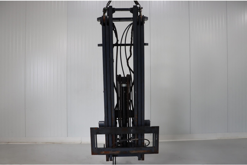 *Unicarriers triplex mast - Attrezzatura: foto 1 *Unicarriers triplex mast - Attrezzatura: foto 1