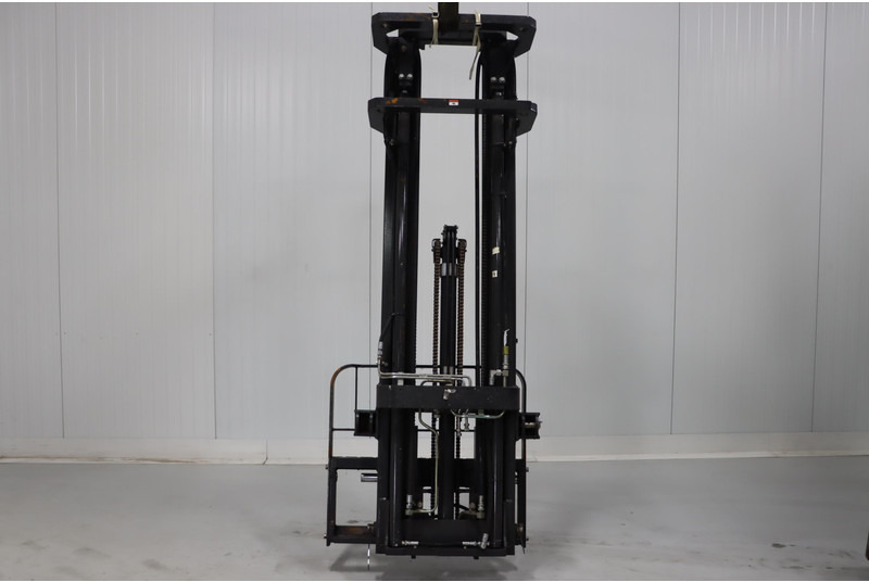 *Unicarriers triplex mast - Attrezzatura: foto 2 *Unicarriers triplex mast - Attrezzatura: foto 2