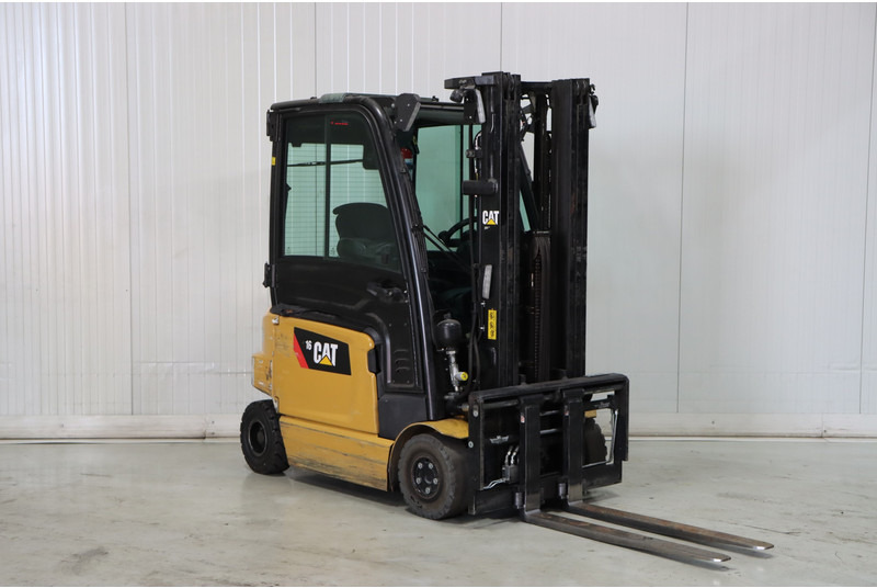 Caterpillar EP16ACN - Carrello elevatore elettrico: foto 1 Caterpillar EP16ACN - Carrello elevatore elettrico: foto 1