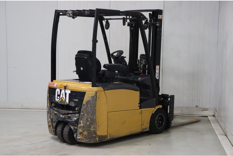 Carrello elevatore elettrico Caterpillar EP20PNT: foto 10