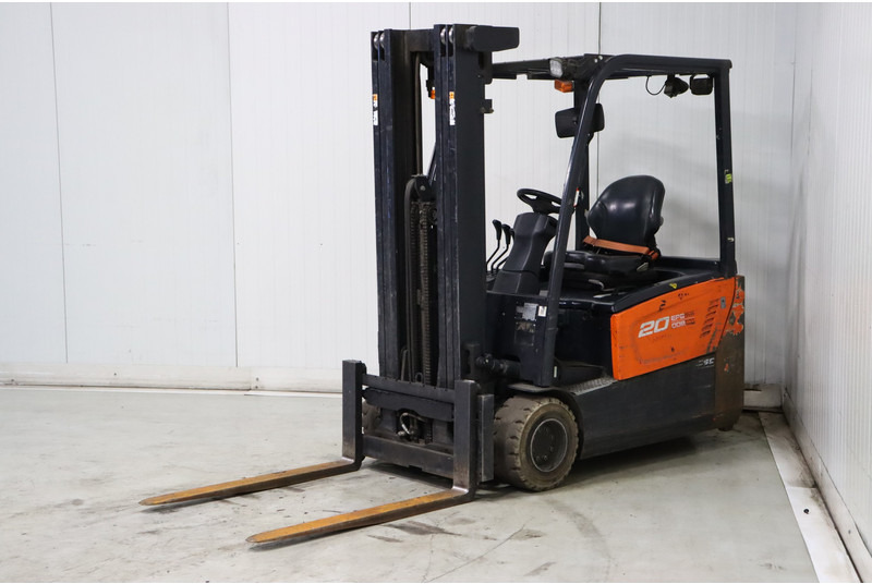Doosan B20T-7 - Carrello elevatore elettrico: foto 4 Doosan B20T-7 - Carrello elevatore elettrico: foto 4