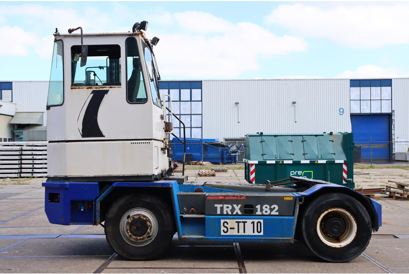 Kalmar TRX182A - Trattore terminale: foto 4 Kalmar TRX182A - Trattore terminale: foto 4
