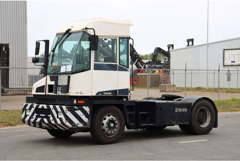 Kalmar TT612D - Trattore terminale: foto 4 Kalmar TT612D - Trattore terminale: foto 4