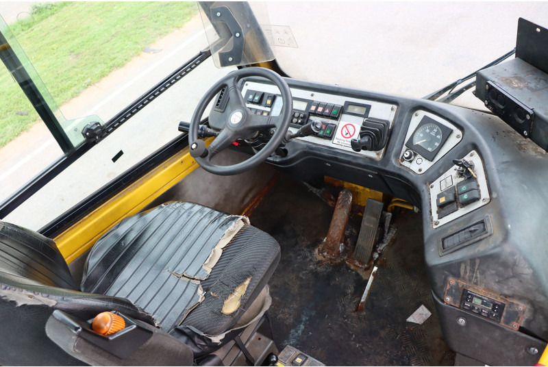 Terberg BC182 - Trattore terminale: foto 2 Terberg BC182 - Trattore terminale: foto 2