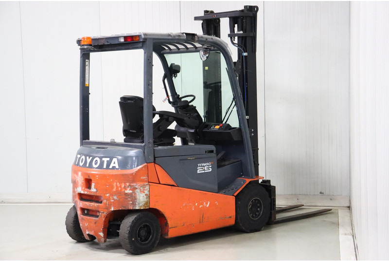 Carrello elevatore elettrico Toyota 8FBMKT25: foto 6