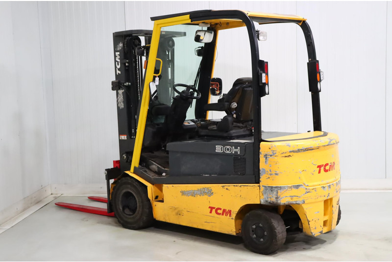UniCarriers G1Q2L30H - Carrello elevatore elettrico: foto 4 UniCarriers G1Q2L30H - Carrello elevatore elettrico: foto 4