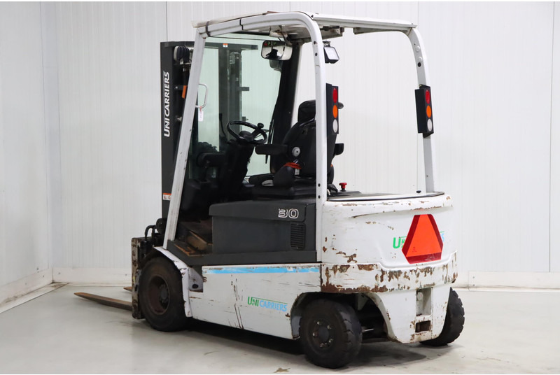 UniCarriers G1Q2L30Q - Carrello elevatore elettrico: foto 4 UniCarriers G1Q2L30Q - Carrello elevatore elettrico: foto 4