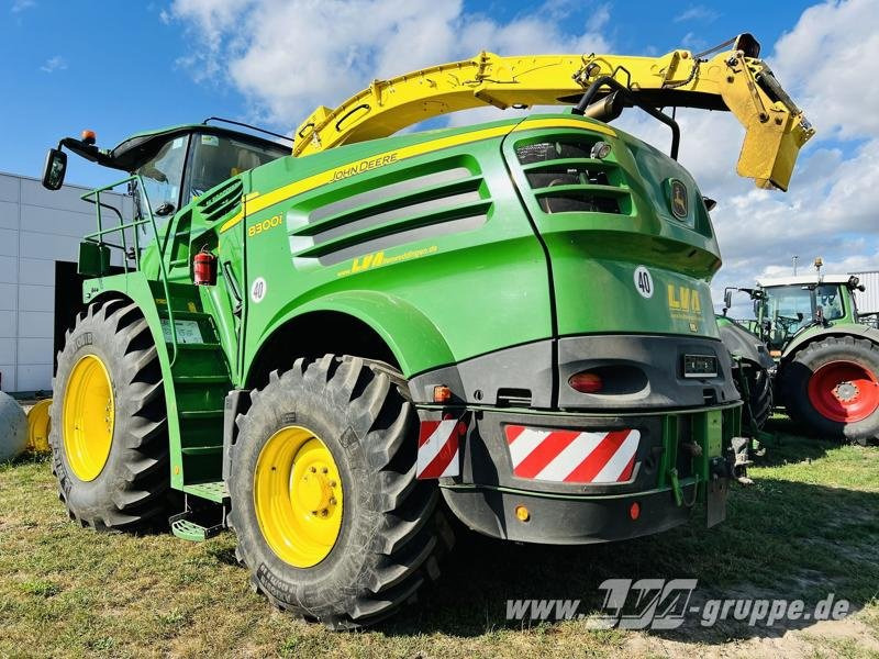 John Deere 8300 - Trattore: foto 5 John Deere 8300 - Trattore: foto 5