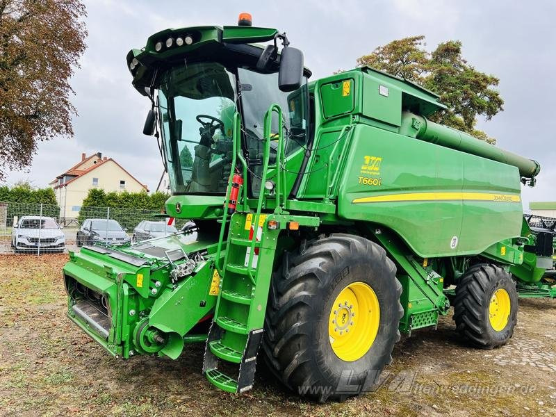 John Deere T660 - Mietitrebbia: foto 1 John Deere T660 - Mietitrebbia: foto 1