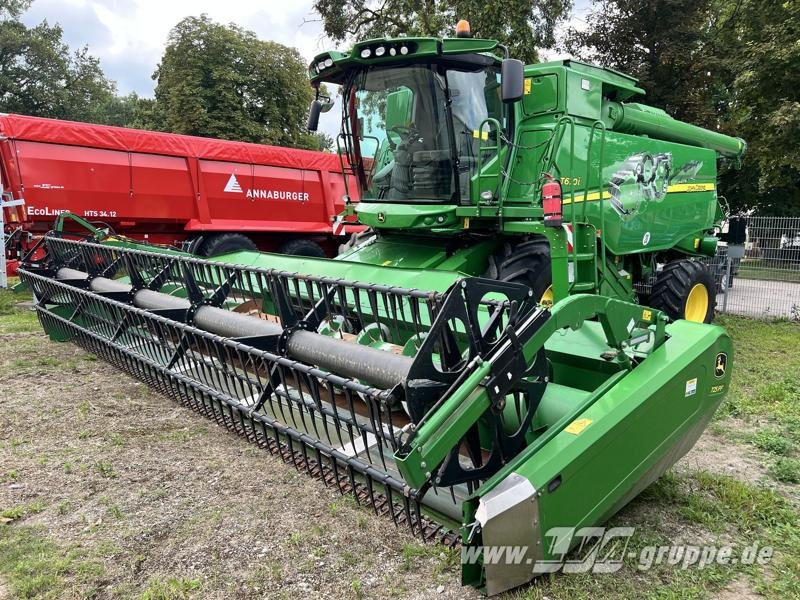 John Deere T670 i - Mietitrebbia: foto 1 John Deere T670 i - Mietitrebbia: foto 1