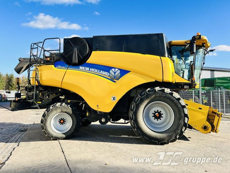 New Holland CR8080 - Mietitrebbia: foto 4 New Holland CR8080 - Mietitrebbia: foto 4