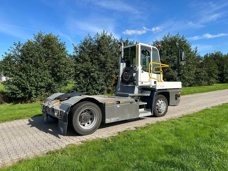 Terberg YT 223 | LOW HOURS | AIRCO | MEGA LOW LOADER | - Trattore terminale: foto 5 Terberg YT 223 | LOW HOURS | AIRCO | MEGA LOW LOADER | - Trattore terminale: foto 5