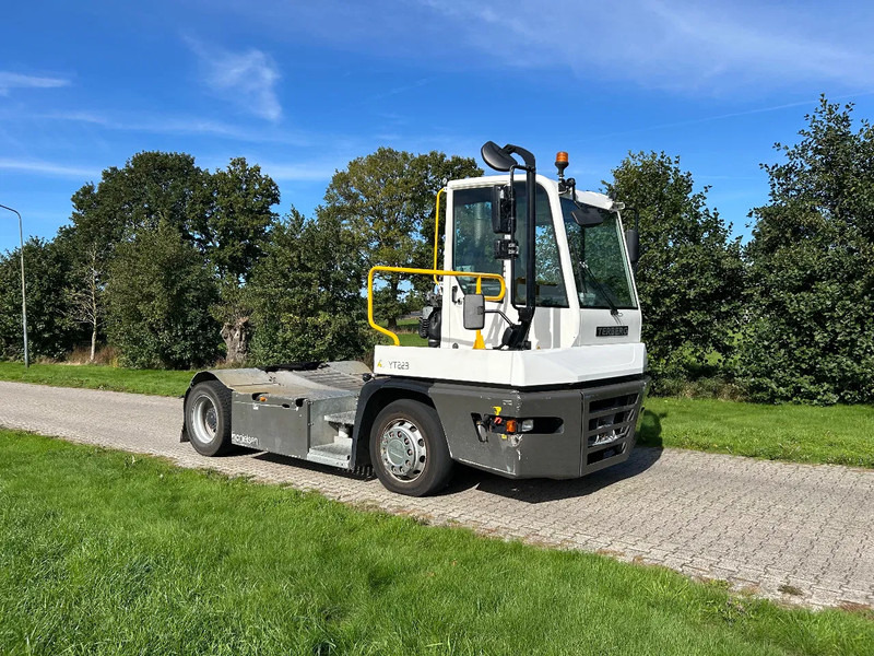 Terberg YT 223 | LOW HOURS | AIRCO | MEGA LOW LOADER | - Trattore terminale: foto 2 Terberg YT 223 | LOW HOURS | AIRCO | MEGA LOW LOADER | - Trattore terminale: foto 2