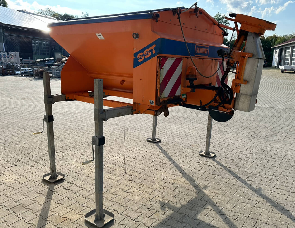 Unimog Salzstreuer Schmidt SST20-TLWH - Spargisale: foto 1 Unimog Salzstreuer Schmidt SST20-TLWH - Spargisale: foto 1