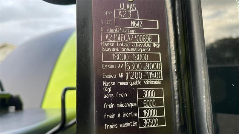Claas Axion 930 CMatic Med næsten nye dæk, frontlift og - Trattore: foto 2 Claas Axion 930 CMatic Med næsten nye dæk, frontlift og - Trattore: foto 2