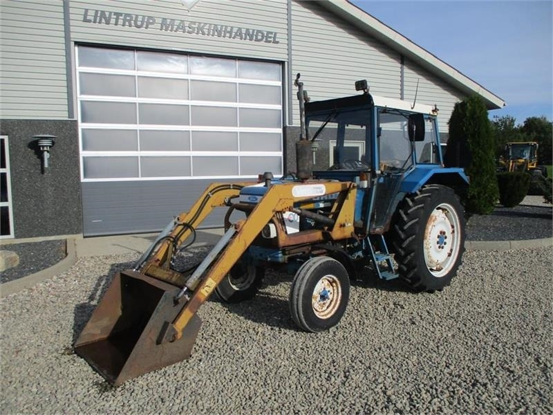 Ford 4610 Med frontlæsser  - Trattore: foto 2 Ford 4610 Med frontlæsser  - Trattore: foto 2