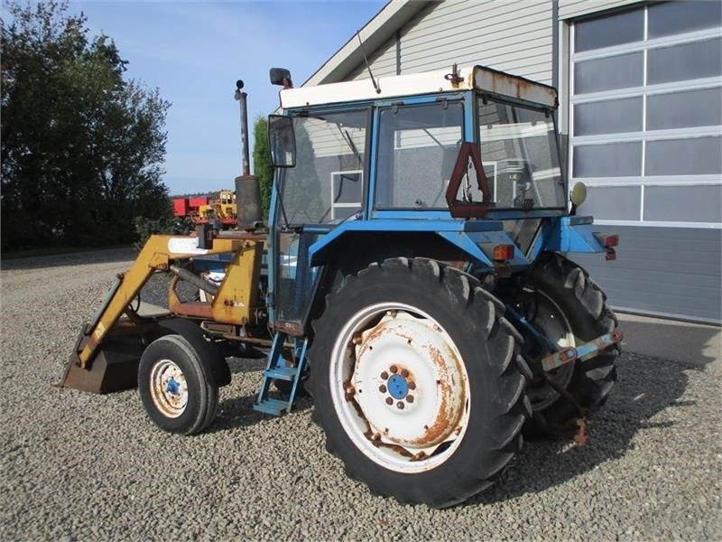 Ford 4610 Med frontlæsser  - Trattore: foto 3 Ford 4610 Med frontlæsser  - Trattore: foto 3