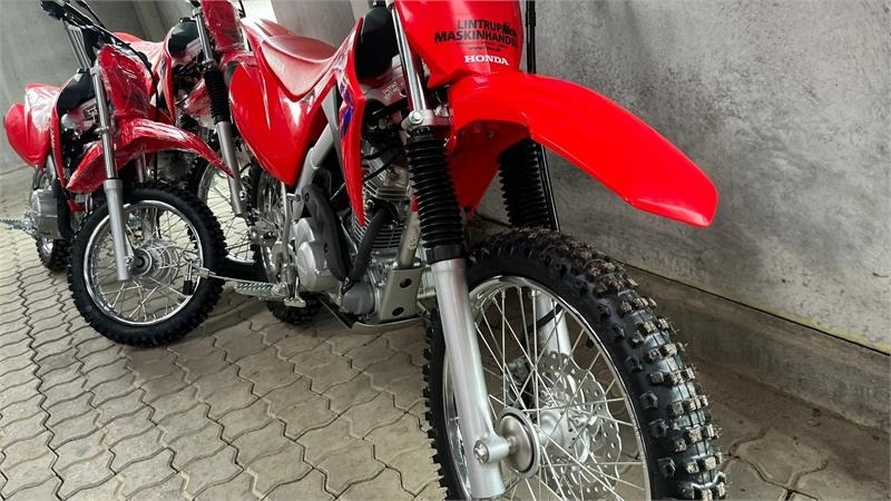 Honda CRF 125 F DEMO. Rigtig crosser med gear og kobling - Quad: foto 4 Honda CRF 125 F DEMO. Rigtig crosser med gear og kobling - Quad: foto 4