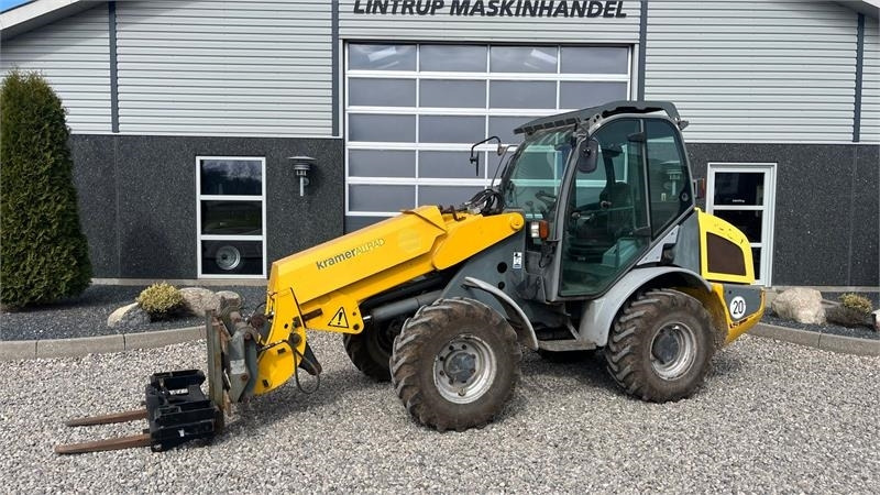 Kramer 750T Allrad med pallegafler og adabter. Med telesk - Pala gommata: foto 1 Kramer 750T Allrad med pallegafler og adabter. Med telesk - Pala gommata: foto 1