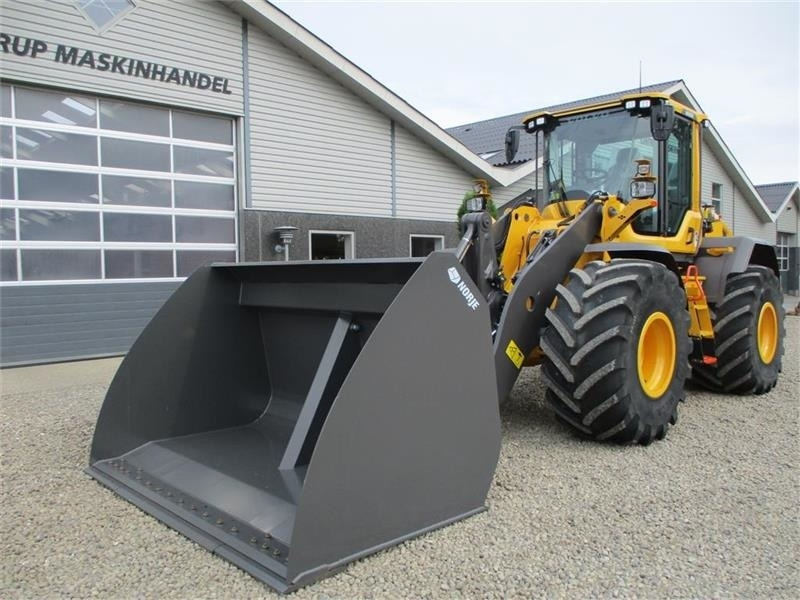 - - - HØJTIPSKOVL NORJE 4,2 m3 265cm bred og vendb  - Macchina agricola: foto 5 - - - HØJTIPSKOVL NORJE 4,2 m3 265cm bred og vendb  - Macchina agricola: foto 5