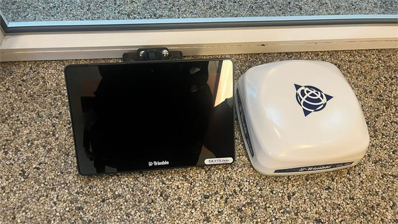Trimble GFX 750 skærm og Nav 900 antenne - Macchina agricola: foto 1 Trimble GFX 750 skærm og Nav 900 antenne - Macchina agricola: foto 1