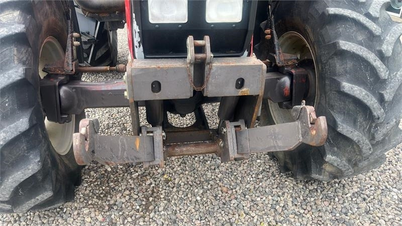 Massey Ferguson 8120 DYNA 4 Med frontlift - Trattore: foto 4 Massey Ferguson 8120 DYNA 4 Med frontlift - Trattore: foto 4