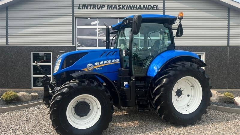 New Holland T7.175 RangeCommand med frontlift. Meget velholdt - Trattore: foto 1 New Holland T7.175 RangeCommand med frontlift. Meget velholdt - Trattore: foto 1
