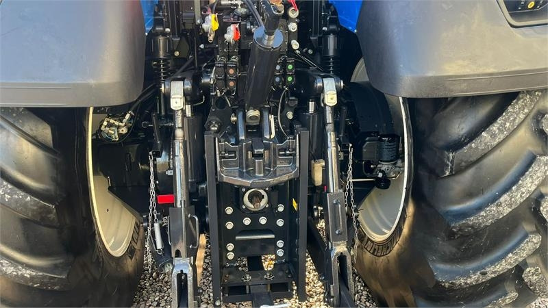 New Holland T7.315 Automatisk dæktrykreguleringssystem, frontl - Trattore: foto 5 New Holland T7.315 Automatisk dæktrykreguleringssystem, frontl - Trattore: foto 5