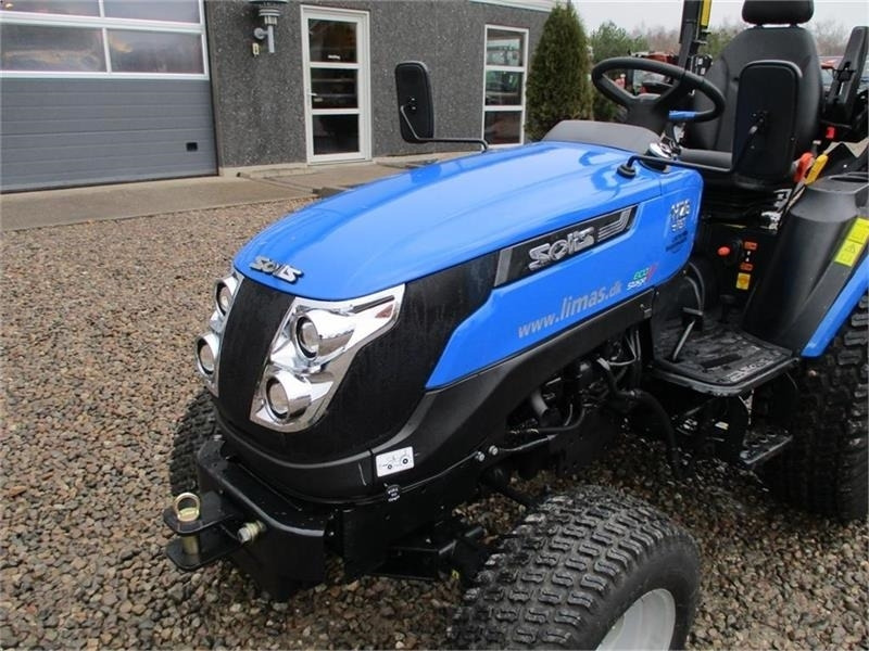 Solis 26 HST Hydrostat Turf hjul. - Trattore: foto 4 Solis 26 HST Hydrostat Turf hjul. - Trattore: foto 4