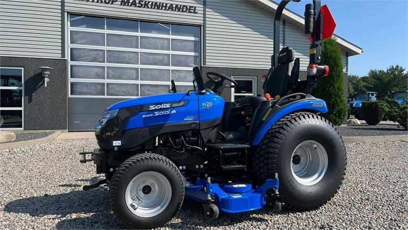 Solis 26 HST Hydrostat Turf hjul og klipperbord - Falciatrice: foto 2 Solis 26 HST Hydrostat Turf hjul og klipperbord - Falciatrice: foto 2