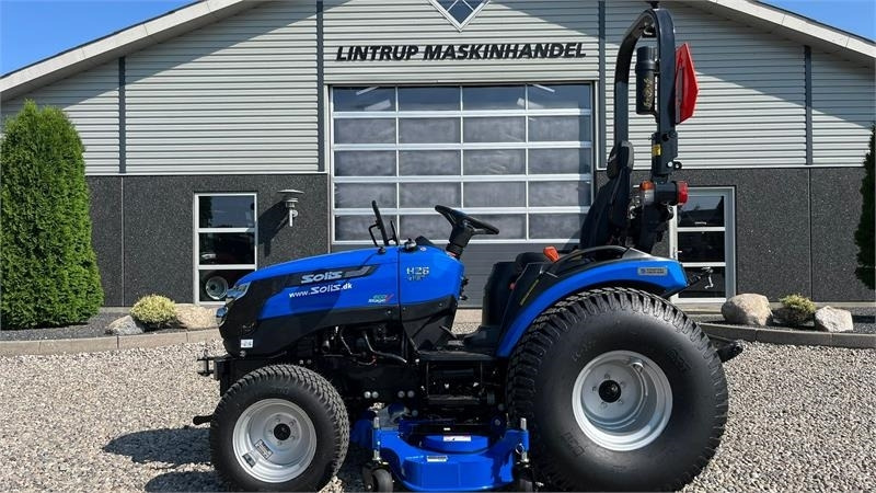 Solis 26 HST Hydrostat Turf hjul og klipperbord - Trattore comunale: foto 1 Solis 26 HST Hydrostat Turf hjul og klipperbord - Trattore comunale: foto 1