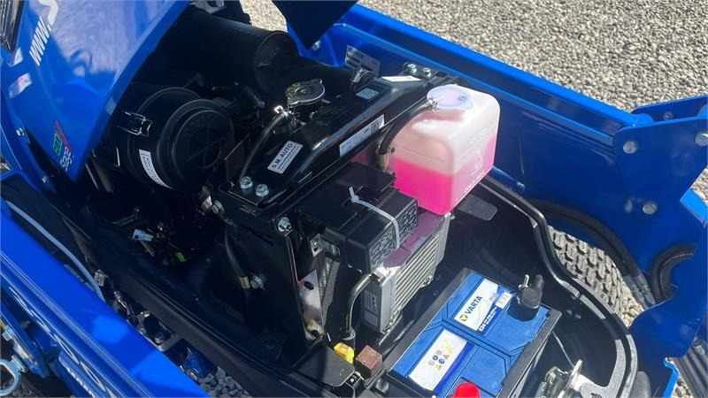 Trattore Solis H26 HST Turfdæk og Frontlæsser: foto 10