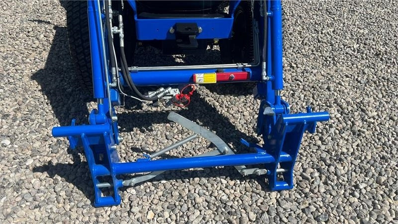 Solis H26 HST Turfdæk og Frontlæsser - Trattore: foto 4 Solis H26 HST Turfdæk og Frontlæsser - Trattore: foto 4