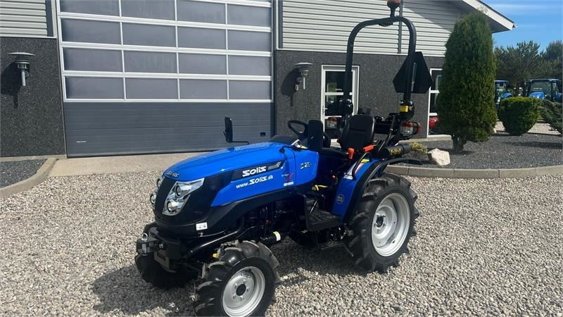 Solis S26 6+2 gearmaskine med servostyring - Trattore: foto 2 Solis S26 6+2 gearmaskine med servostyring - Trattore: foto 2