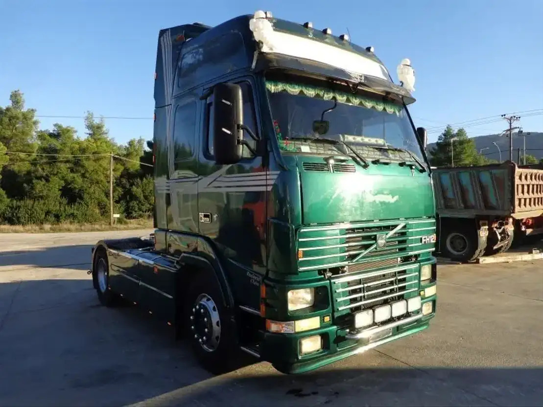 Volvo FH 12.420 Volvo FH12.420 4X2 - Trattore stradale: foto 2 Volvo FH 12.420 Volvo FH12.420 4X2 - Trattore stradale: foto 2