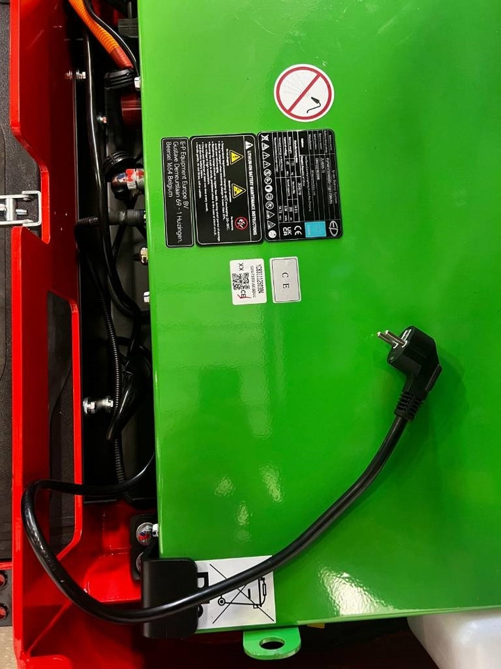 Carrello elevatore elettrico nuovo EP EQUIPMENT EFL181: foto 13