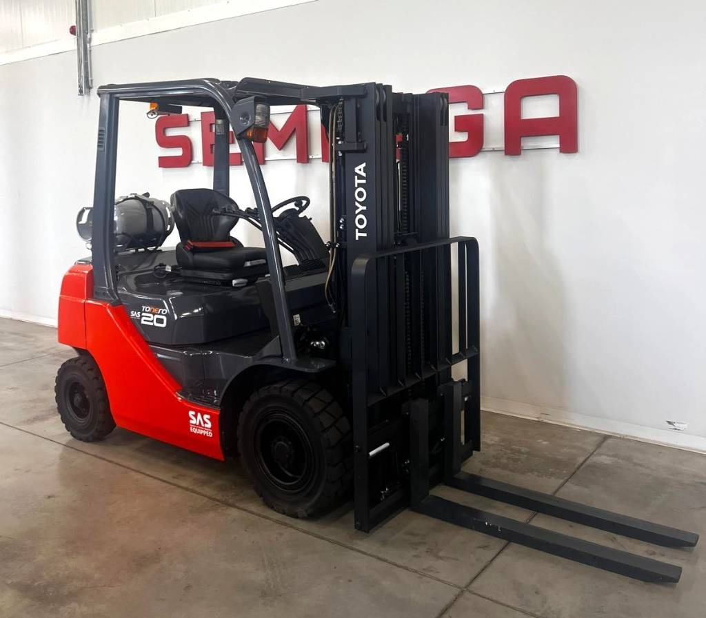 Toyota 10831 8FGF20 - Carrello elevatore a gas: foto 1 Toyota 10831 8FGF20 - Carrello elevatore a gas: foto 1